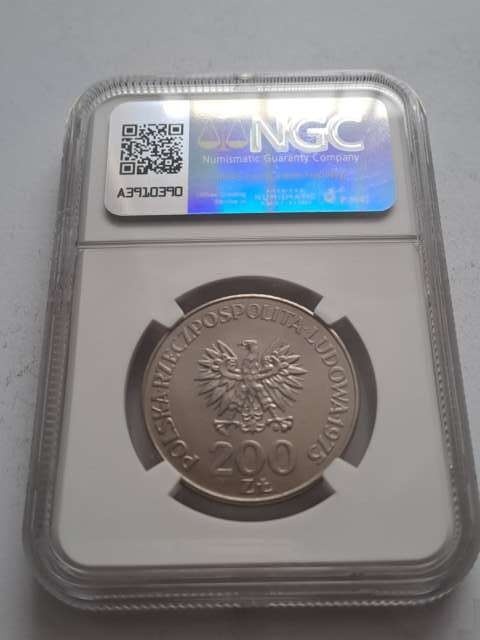 200 zł XXX Rocznica Zwycięstwa 1975 r NGC MS 67
