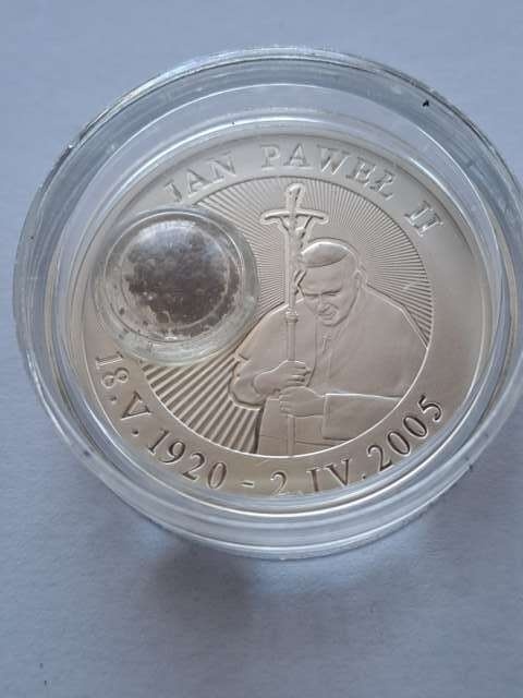 Numizmat Jan Paweł II ziemia z Jerozolimy 2005 r