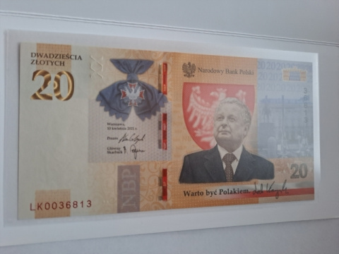 Banknot 20 zł Lech Kaczyński 2021 r nr 0036813 stan UNC Banknot 20 zł Lech Kaczyński 2021 r nr 0036813 stan UNC