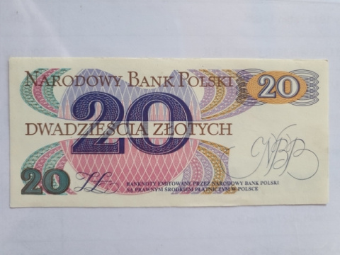 Banknot 20 zł Romuald Traugutt 1982 r seria T Banknot 20 zł Romuald Traugutt 1982 r seria T