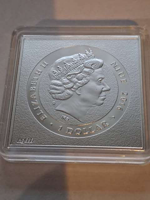 Niue 1 Dolar Elizabeth II 2016 r Niue 1 Dolar Elizabeth II 2016 r